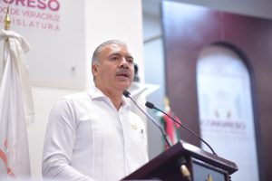 Lee más sobre el artículo Celebra diputado 45 aniversario de la Universidad Pedagógica Veracruzana