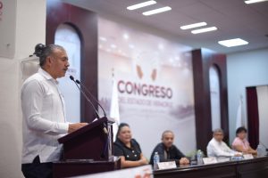 Lee más sobre el artículo Celebra diputado 45 aniversario de la Universidad Pedagógica Veracruzana